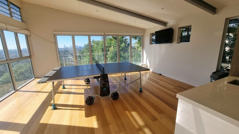 Hilltop Haven with City Views - Brisbane, Australia