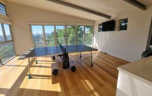 Hilltop Haven with City Views - Brisbane, Australia