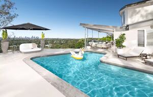 Hilltop Haven with City Views - Ashgrove, Brisbane, Australia