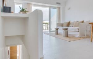 Luxury Escape in Les Goudes with Ocean View - Marseille, France