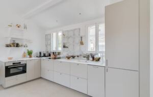 Luxury Escape in Les Goudes with Ocean View - Marseille, France