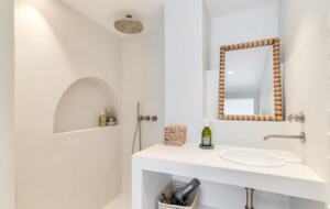 Luxury Escape in Les Goudes with Ocean View - Marseille, France