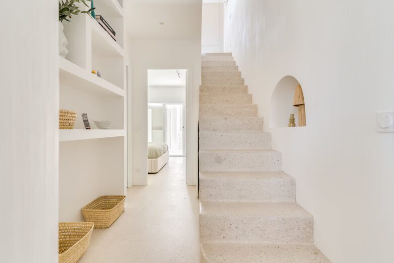 Luxury Escape in Les Goudes with Ocean View - Marseille, France