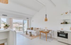 Luxury Escape in Les Goudes with Ocean View - Marseille, France