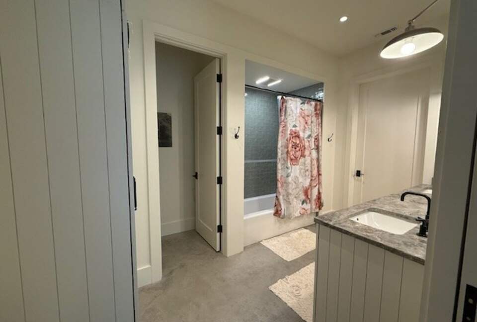 Exclusive Lake Rabun Escape Steps from Halls Marina - Lakemont, Georgia