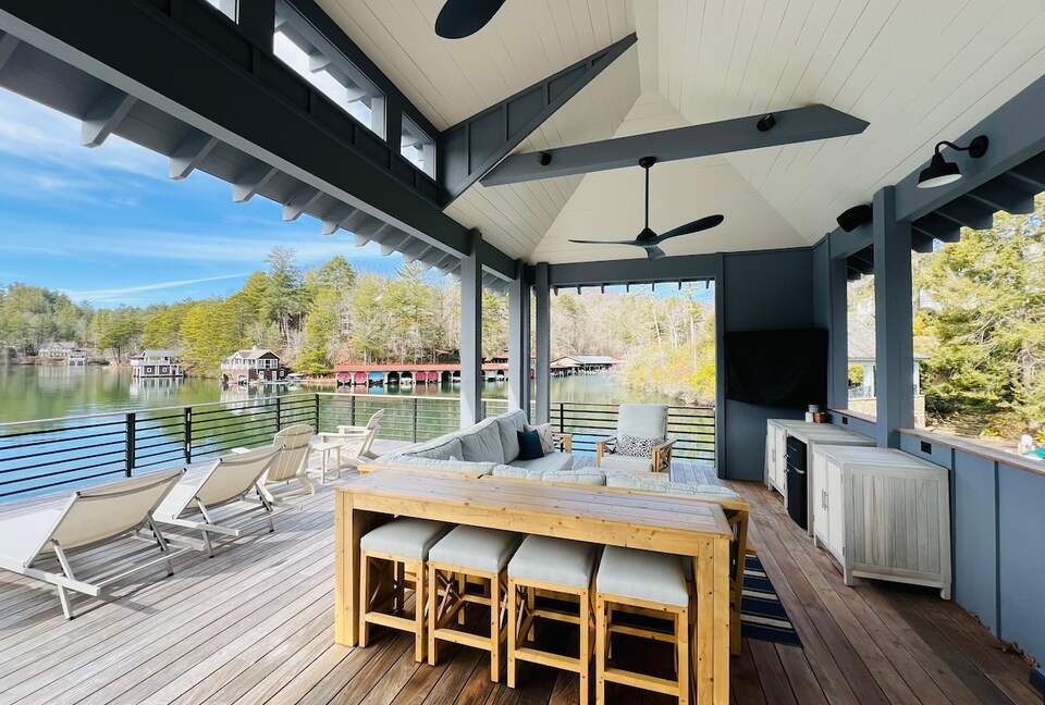 Exclusive Lake Rabun Escape Steps from Halls Marina - Lakemont, Georgia