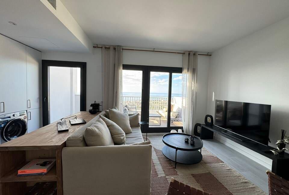 Sun-Drenched Mediterranean Escape with Sea Views - Benalmadena, Spain