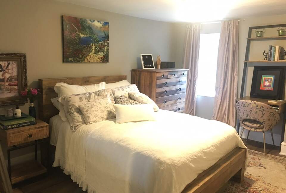 Charming 1732 Farmhouse Retreat in the Brandywine Valley - Coatesville, Pennsylvania