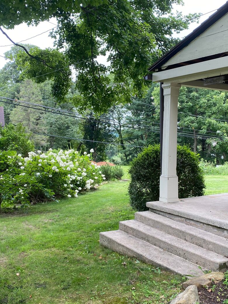 Charming 1732 Farmhouse Retreat in the Brandywine Valley - Coatesville, Pennsylvania