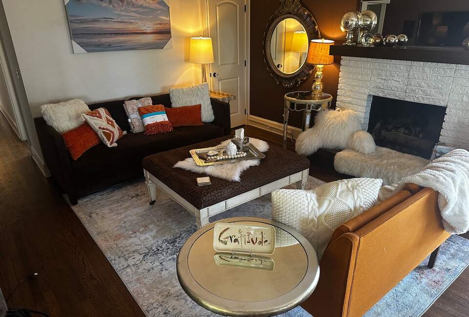 Stylish Asheville Getaway with Private Jacuzzi & Downtown Views - Asheville, North Carolina