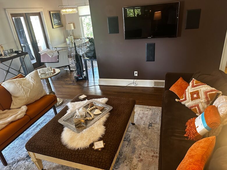 Stylish Asheville Getaway with Private Jacuzzi & Downtown Views - Asheville, North Carolina