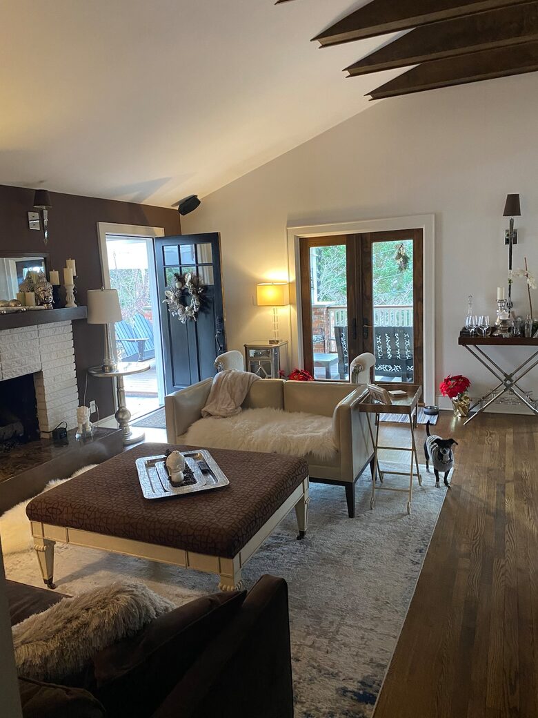 Stylish Asheville Getaway with Private Jacuzzi & Downtown Views - Asheville, North Carolina