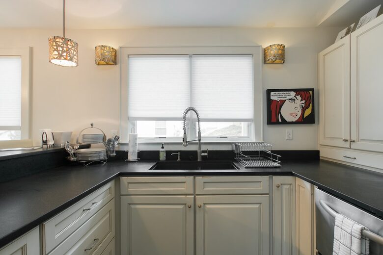 Stylish Asheville Getaway with Private Jacuzzi & Downtown Views - Asheville, North Carolina