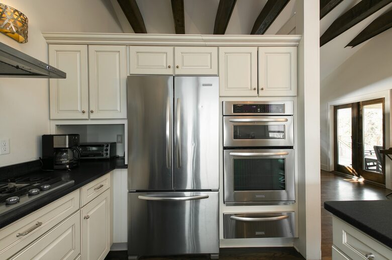 Stylish Asheville Getaway with Private Jacuzzi & Downtown Views - Asheville, North Carolina