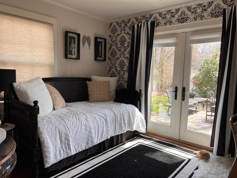 Stylish Asheville Getaway with Private Jacuzzi & Downtown Views - Asheville, North Carolina