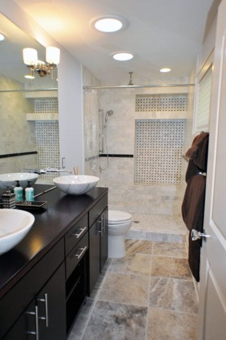 Stylish Asheville Getaway with Private Jacuzzi & Downtown Views - Asheville, North Carolina