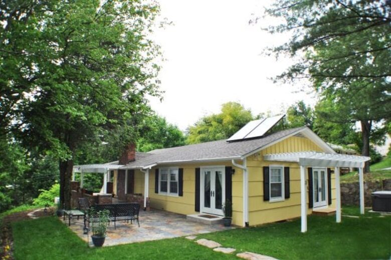 Stylish Asheville Getaway with Private Jacuzzi & Downtown Views - Asheville, North Carolina