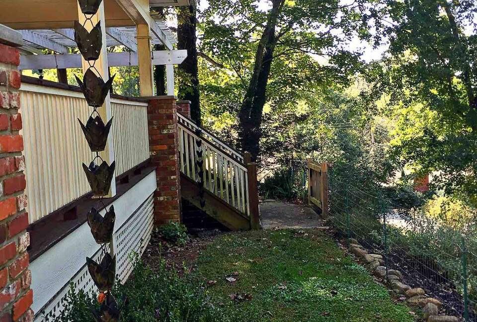 Stylish Asheville Getaway with Private Jacuzzi & Downtown Views - Asheville, North Carolina