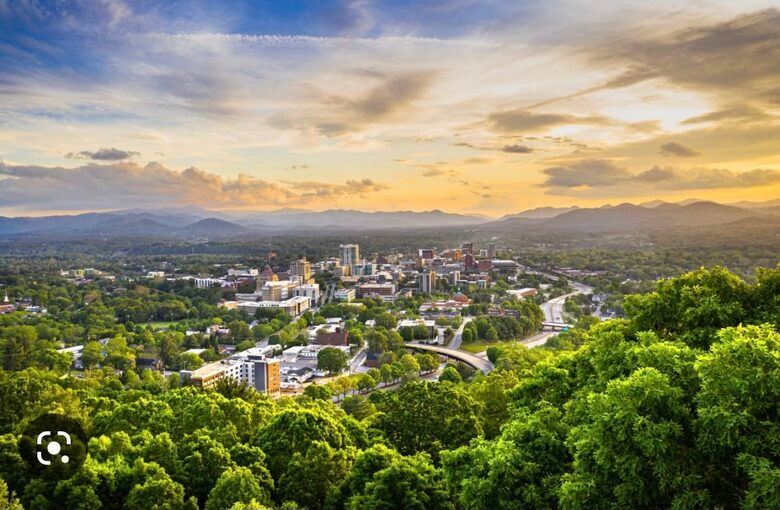 Stylish Asheville Getaway with Private Jacuzzi & Downtown Views - Asheville, North Carolina