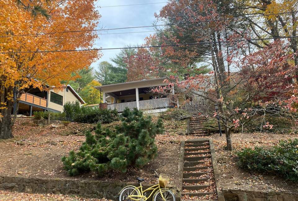 Stylish Asheville Getaway with Private Jacuzzi & Downtown Views - Asheville, North Carolina