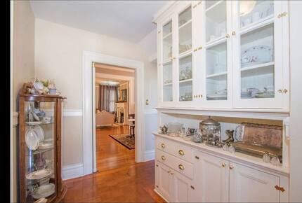 Historic Charm Meets Modern Comfort in Downtown Anderson - Anderson, South Carolina