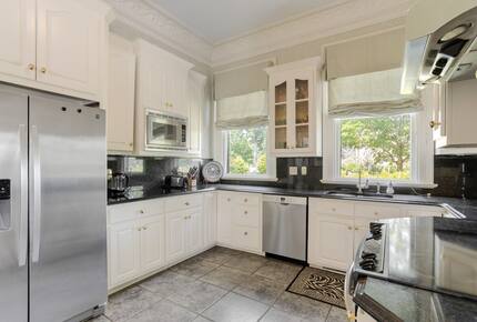 Historic Charm Meets Modern Comfort in Downtown Anderson - Anderson, South Carolina