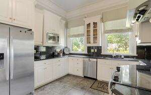 Historic Charm Meets Modern Comfort in Downtown Anderson - Anderson, South Carolina