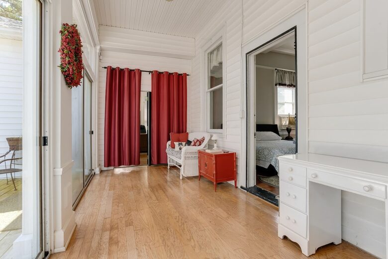 Historic Charm Meets Modern Comfort in Downtown Anderson - Anderson, South Carolina