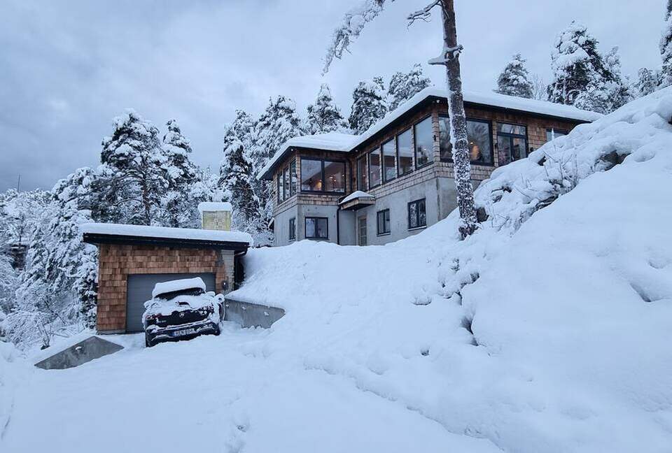 Luxury House with Sunset Views Near Stockholm - Boo, Sweden