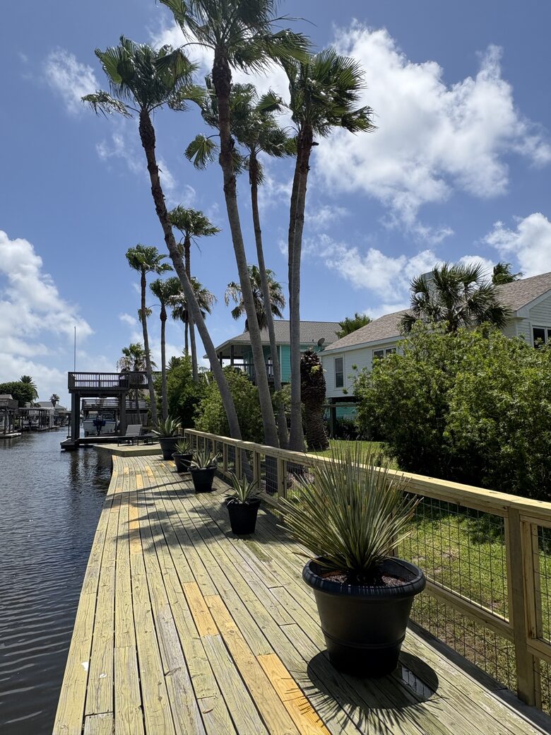 Relaxed Gulf Coast Escape in Jamaica Beach - Jamaica Beach, Texas