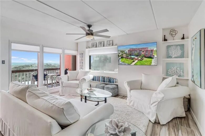 Steps from the Sand | Port Aransas Getaway - Port Aransas, Texas