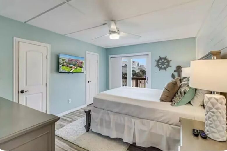 Steps from the Sand | Port Aransas Getaway - Port Aransas, Texas