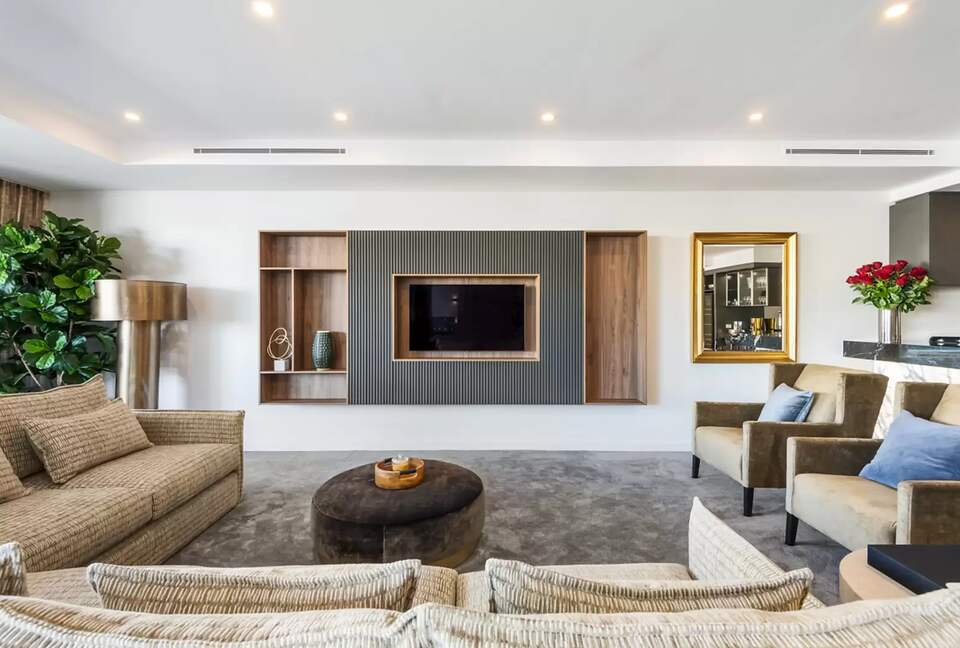 Harbourside Sophistication at Sydney’s Wharf Terraces - Woolloomooloo, Australia