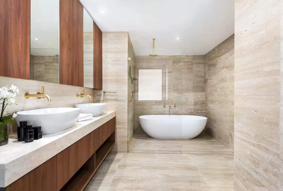 Harbourside Sophistication at Sydney’s Wharf Terraces - Woolloomooloo, Australia