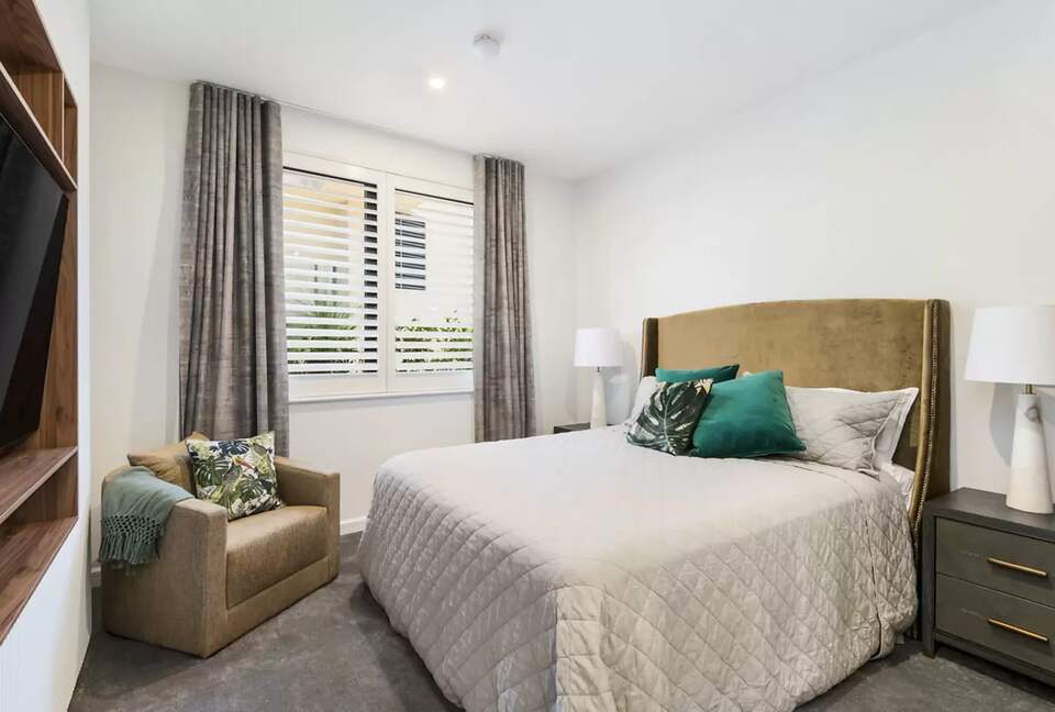 Harbourside Sophistication at Sydney’s Wharf Terraces - Woolloomooloo, Australia