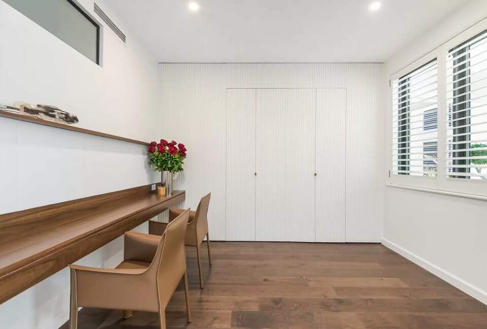 Harbourside Sophistication at Sydney’s Wharf Terraces - Woolloomooloo, Australia