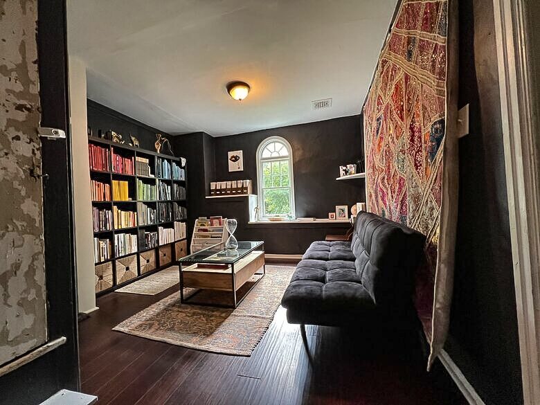 Charming 1732 Farmhouse Retreat in the Brandywine Valley - Coatesville, Pennsylvania