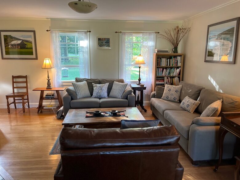 Charming Cottage on Islesboro Island - Islesboro, Maine