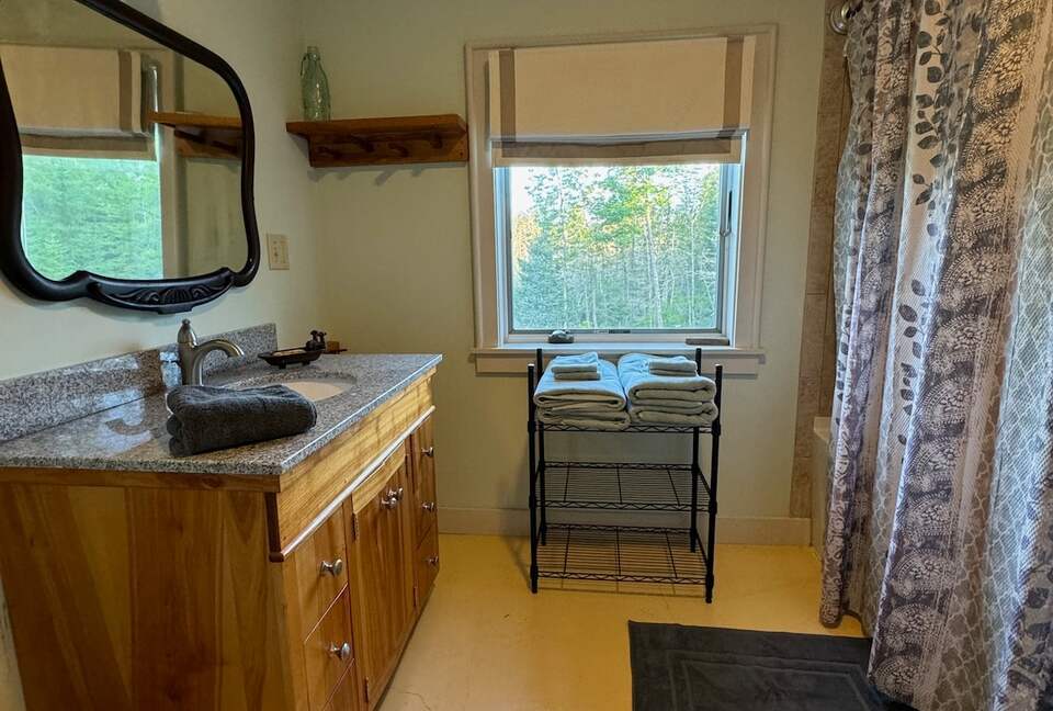 Charming Cottage on Islesboro Island - Islesboro, Maine