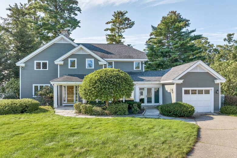 Lake Winnipesaukee Elegance | Tranquil Views & Timeless Comfort - Center Tuftonboro, New Hampshire