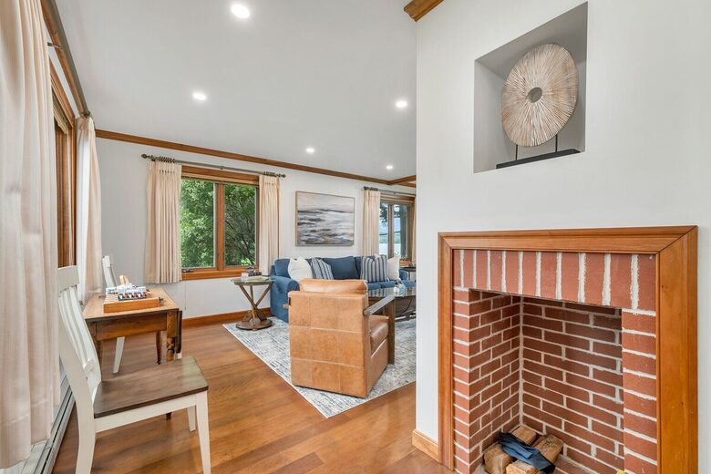 Lake Winnipesaukee Elegance | Tranquil Views & Timeless Comfort - Center Tuftonboro, New Hampshire