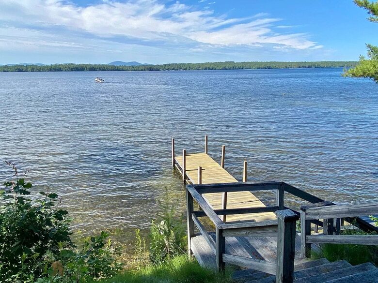 Lake Winnipesaukee Elegance | Tranquil Views & Timeless Comfort - Center Tuftonboro, New Hampshire