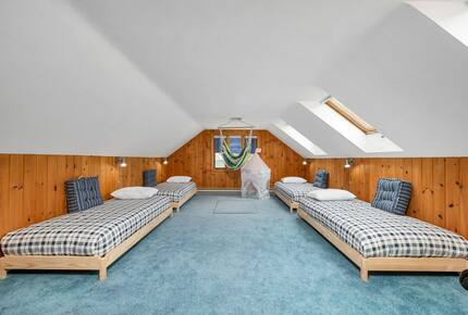 Lake Winnipesaukee Elegance | Tranquil Views & Timeless Comfort - Center Tuftonboro, New Hampshire