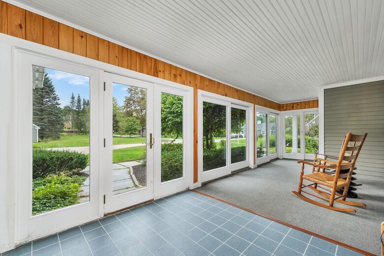 Lake Winnipesaukee Elegance | Tranquil Views & Timeless Comfort - Center Tuftonboro, New Hampshire