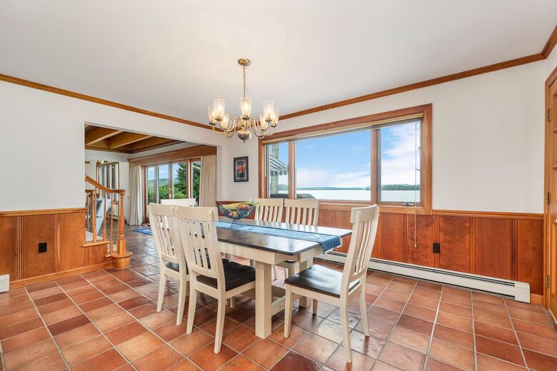 Lake Winnipesaukee Elegance | Tranquil Views & Timeless Comfort - Center Tuftonboro, New Hampshire