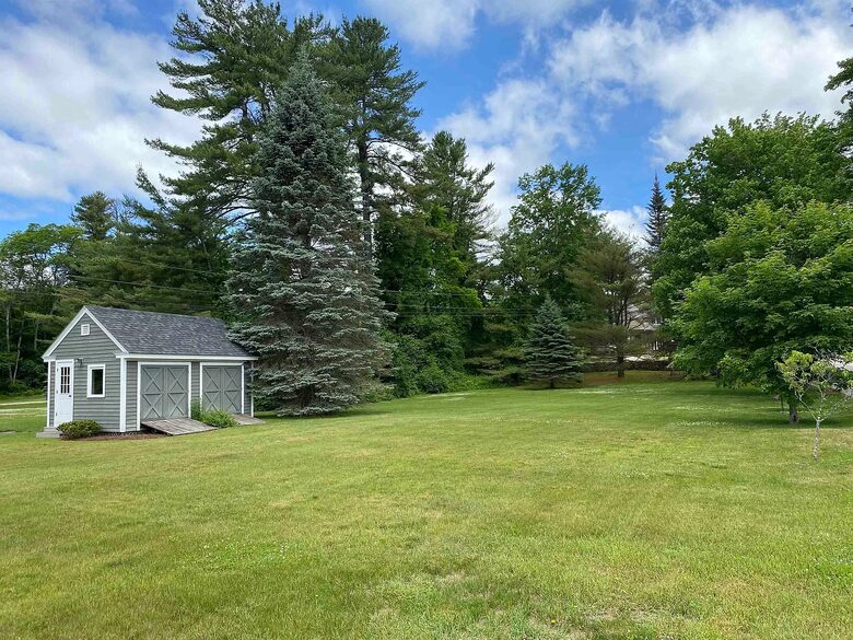 Lake Winnipesaukee Elegance | Tranquil Views & Timeless Comfort - Center Tuftonboro, New Hampshire