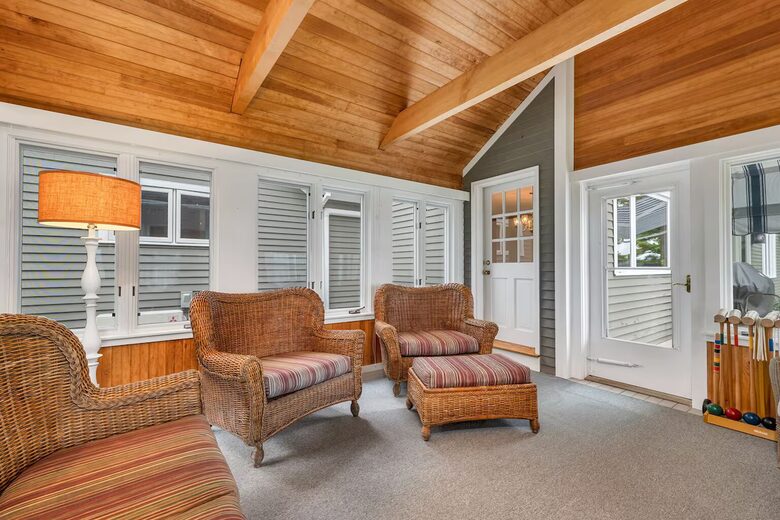 Lake Winnipesaukee Elegance | Tranquil Views & Timeless Comfort - Center Tuftonboro, New Hampshire