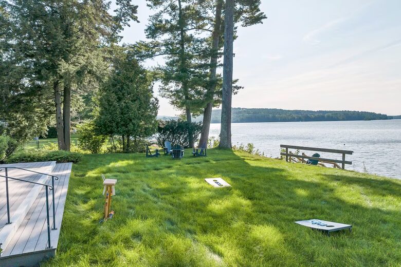 Lake Winnipesaukee Elegance | Tranquil Views & Timeless Comfort - Center Tuftonboro, New Hampshire