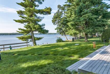 Lake Winnipesaukee Elegance | Tranquil Views & Timeless Comfort - Center Tuftonboro, New Hampshire