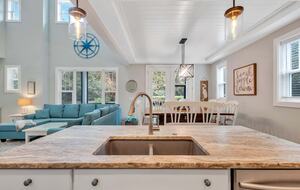 Deja Blue-6BR w Pool Hot Tub-Steps To Beach - Hilton Head Island, South Carolina